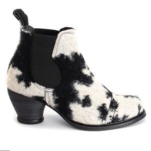 Fluevog Odlum cow print